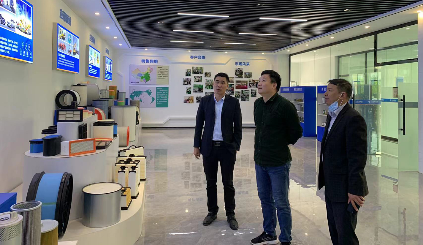 Los clientes visitan la fábrica de SG